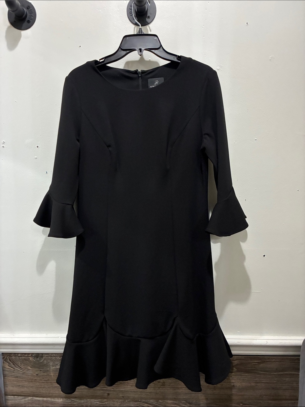 Adrianna Papell Black Ruffle-Hem Long Sleeve Dress